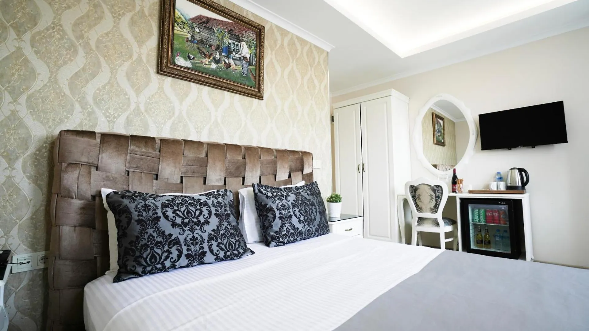 Bon Hotel Old City Estambul Bed and breakfast